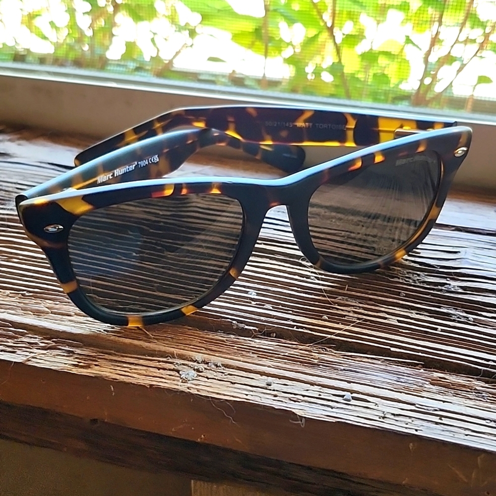 NWOT MARC HUNTER 7904 MATT TORTOISE SUNGLASSES